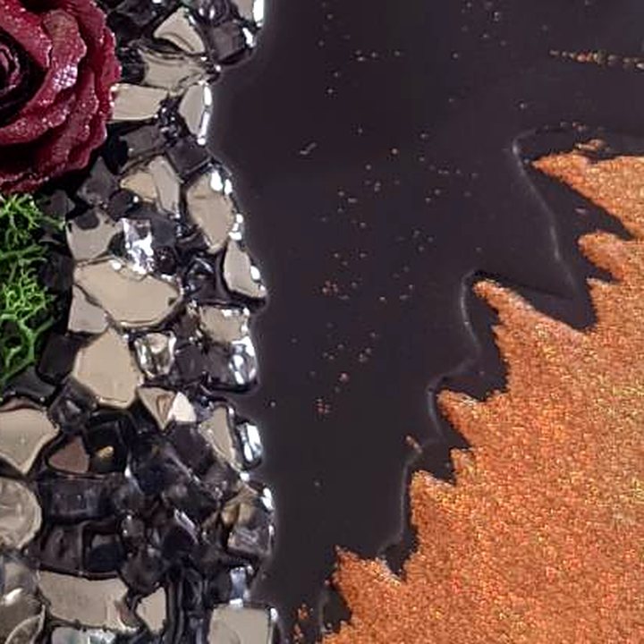 Close-up of the crystals and copper edge in River of Hope